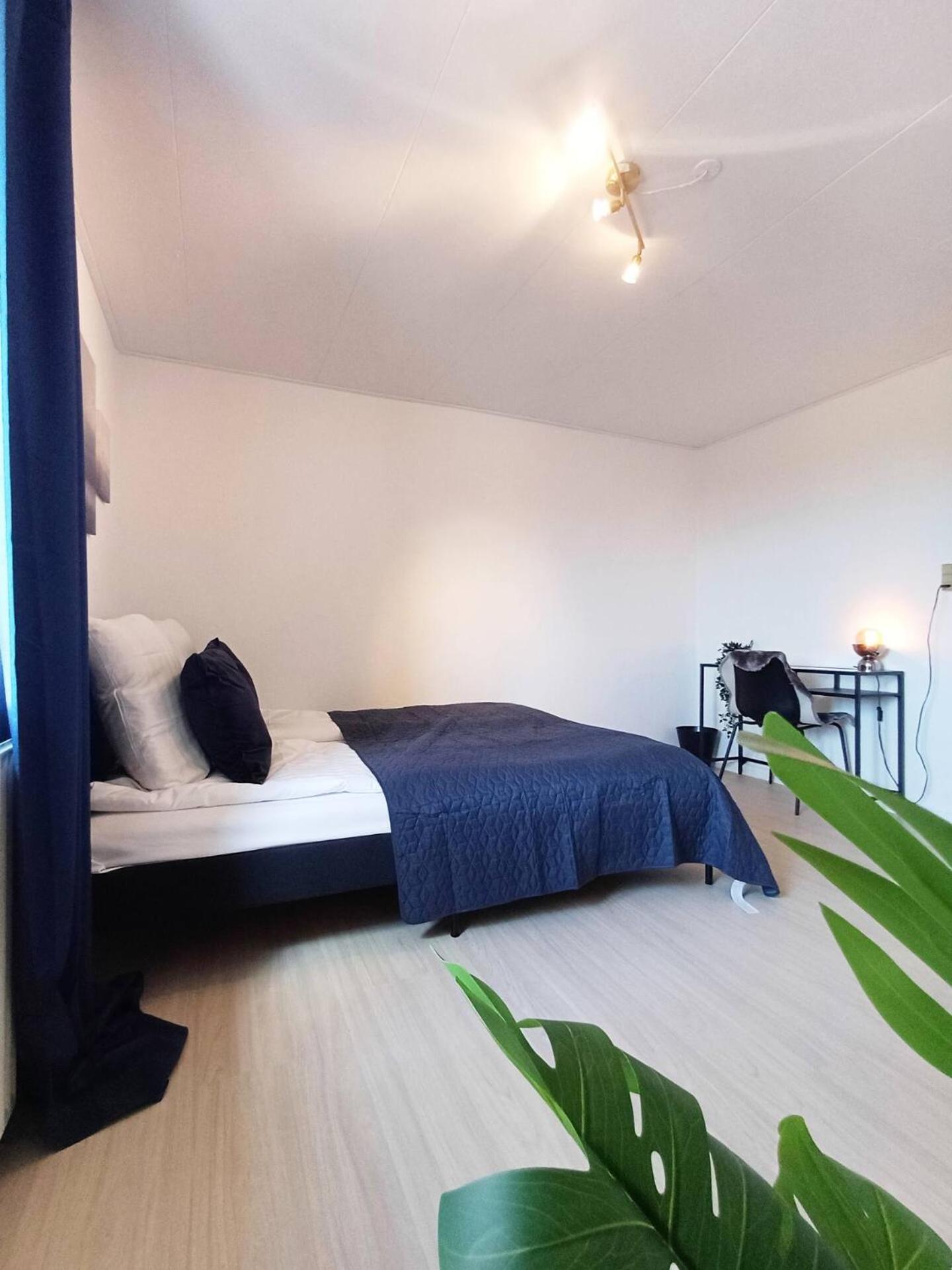 Large Double With Free Parking Hébergement de vacances *